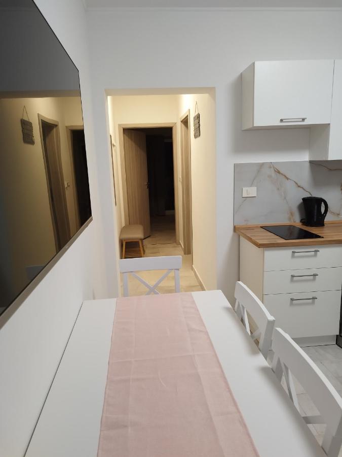 Tonis Apartment Buje Exterior photo